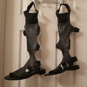 Stuart Weitzman Gladiator Sandals Size 8 Black